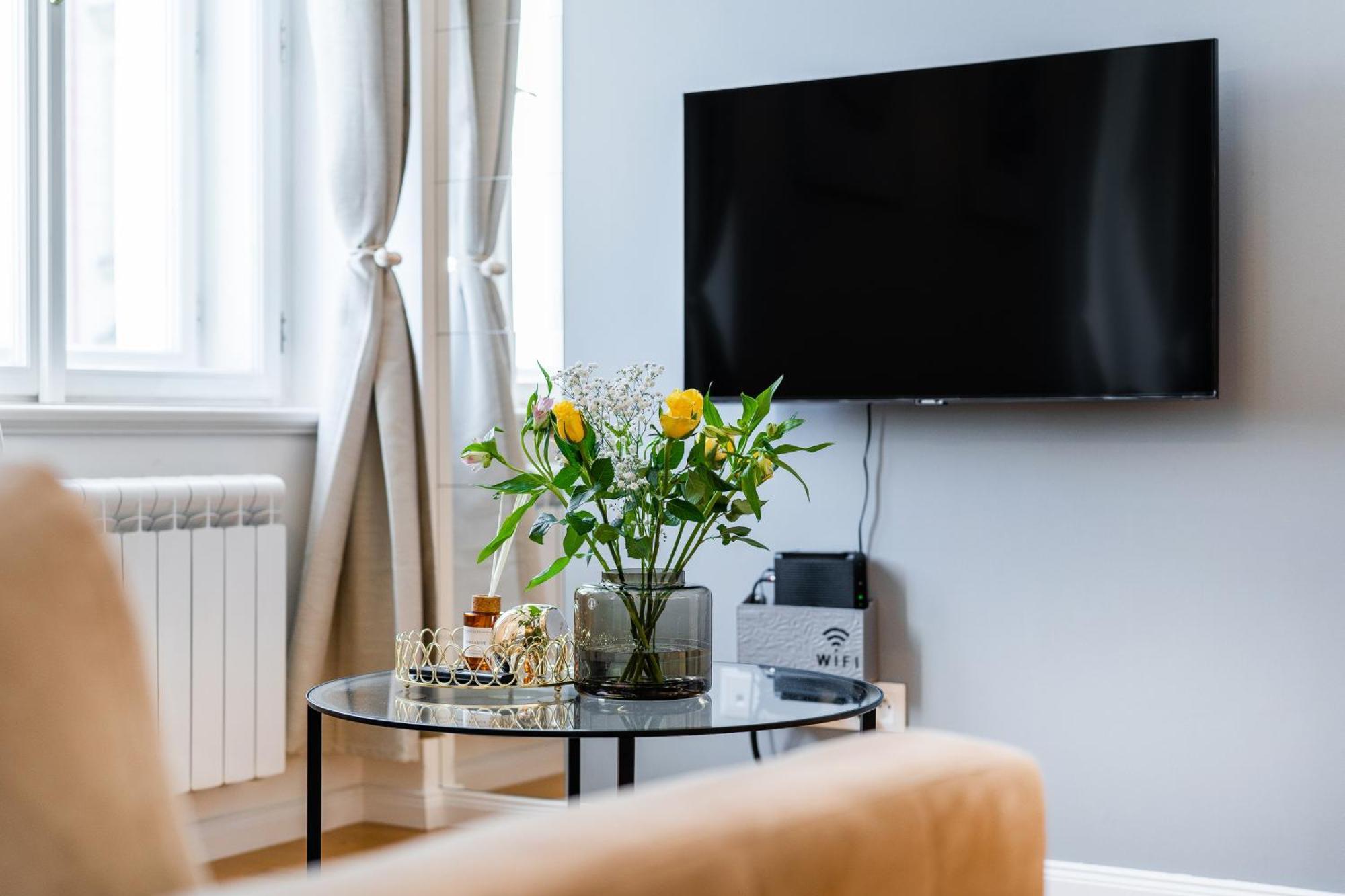 Anytime Holiday- Muzeum Apartments Praga Esterno foto